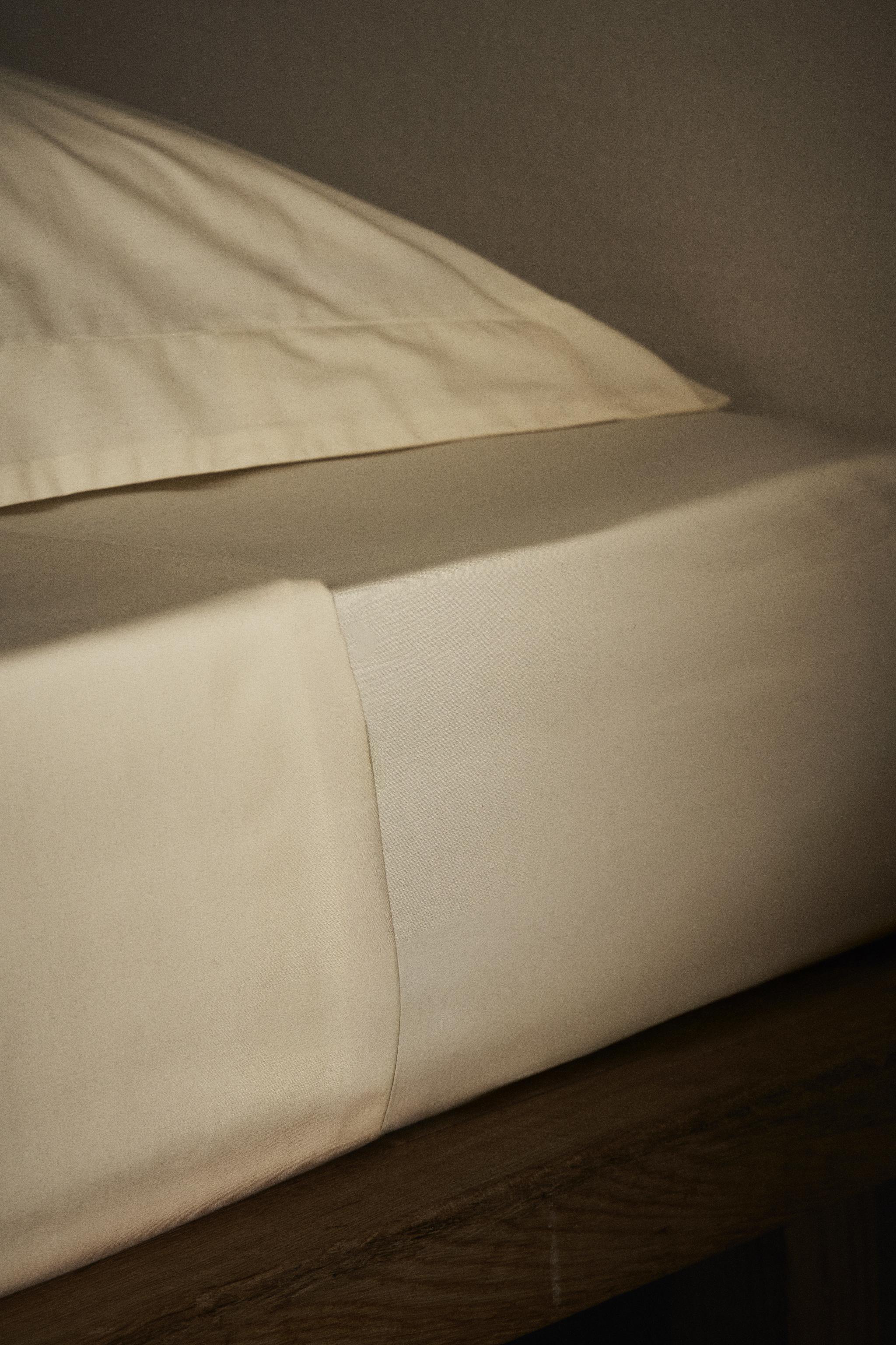 PERCALE FITTED SHEET | 11.8" THICK (200 THREAD COUNT)